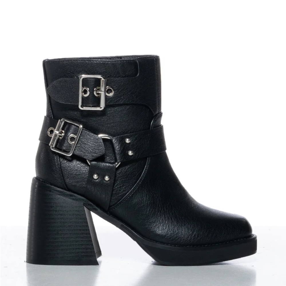 Azalea Wang “Scooter” Biker Faux Leather Motorcycle Boots 7